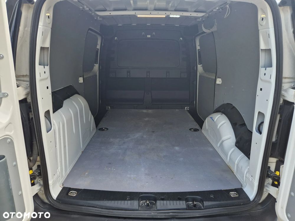 Volkswagen CADDY - 10