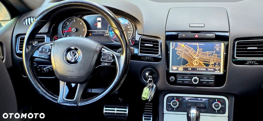 Volkswagen Touareg - 17