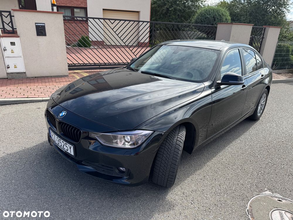 BMW Seria 3 318d Luxury Line EU6 - 4