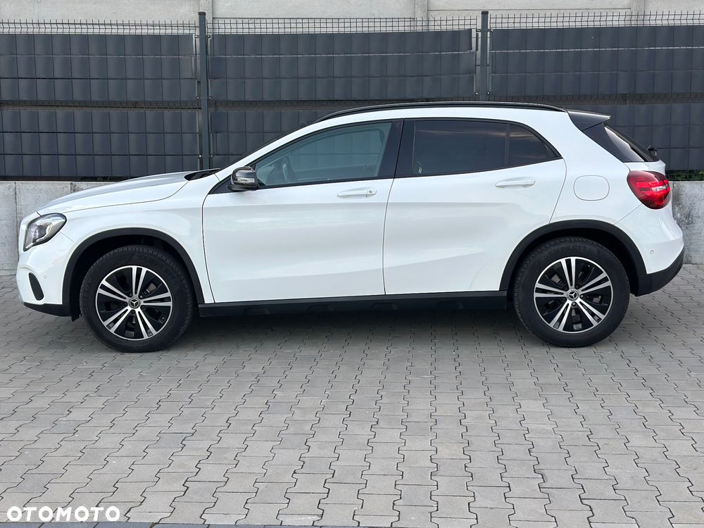 Mercedes-Benz GLA - 18