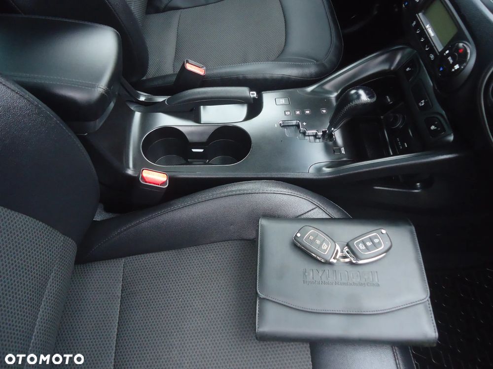 Hyundai ix35 2.0 GDI Premium 2WD - 18
