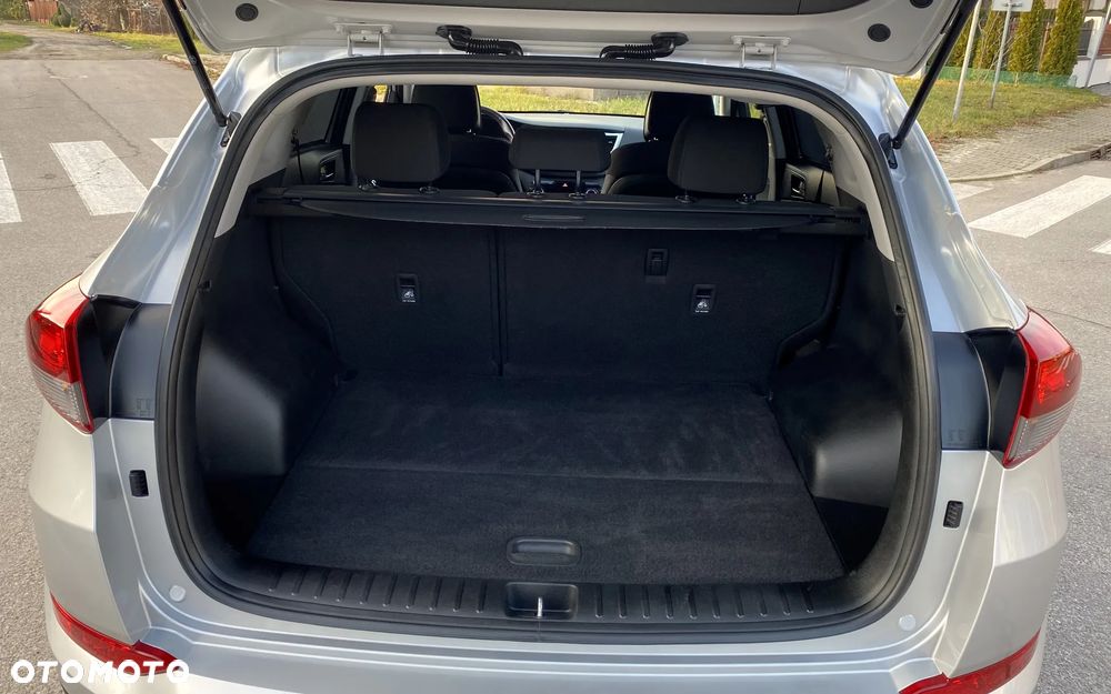 Hyundai Tucson blue 1.7 CRDi 2WD Style - 33