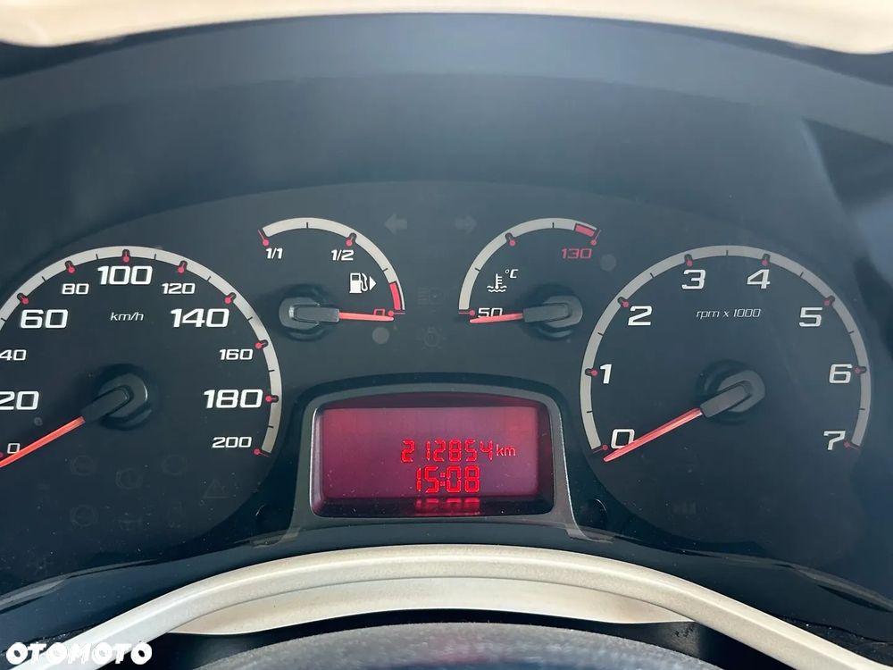 Ford KA - 25
