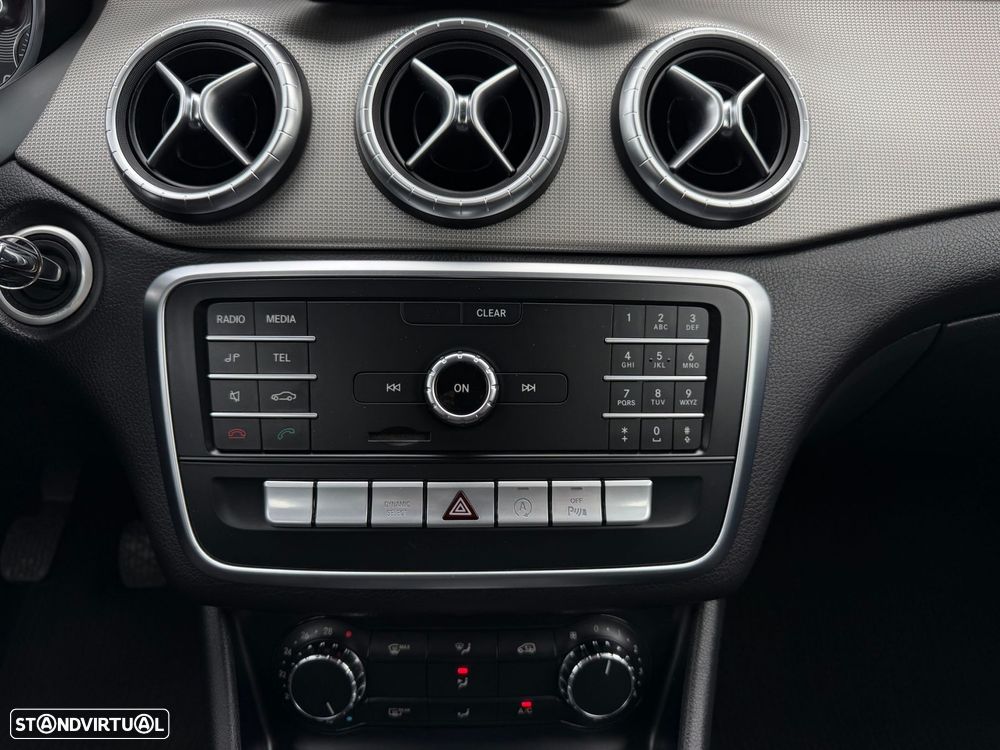 Mercedes-Benz CLA 180 d Urban - 29