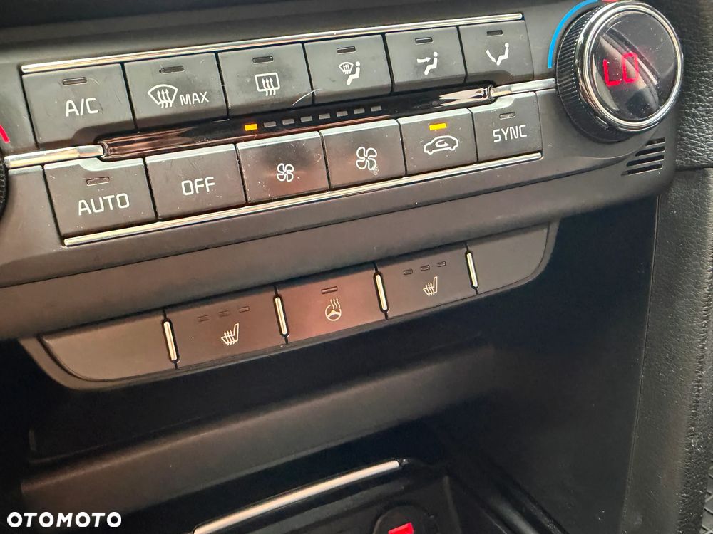 Kia Ceed 1.6 CRDi L Business Line - 29