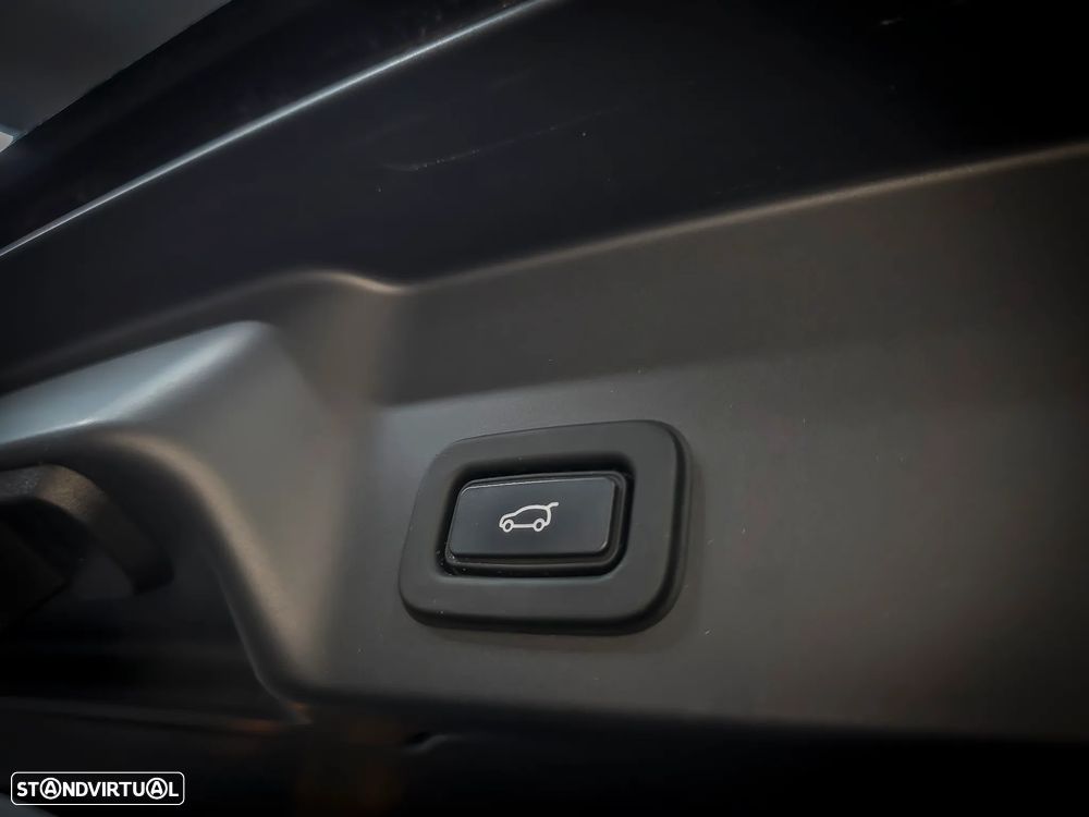 Land Rover Range Rover Evoque P300e R-Dynamic SE - 51