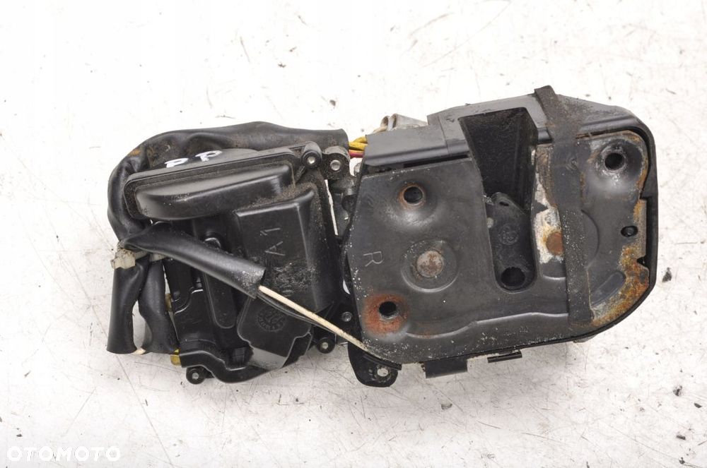 BRILLIANCE BS6 ZAMEK DRZWI PRAWY PRZÓD 5 PIN - 3