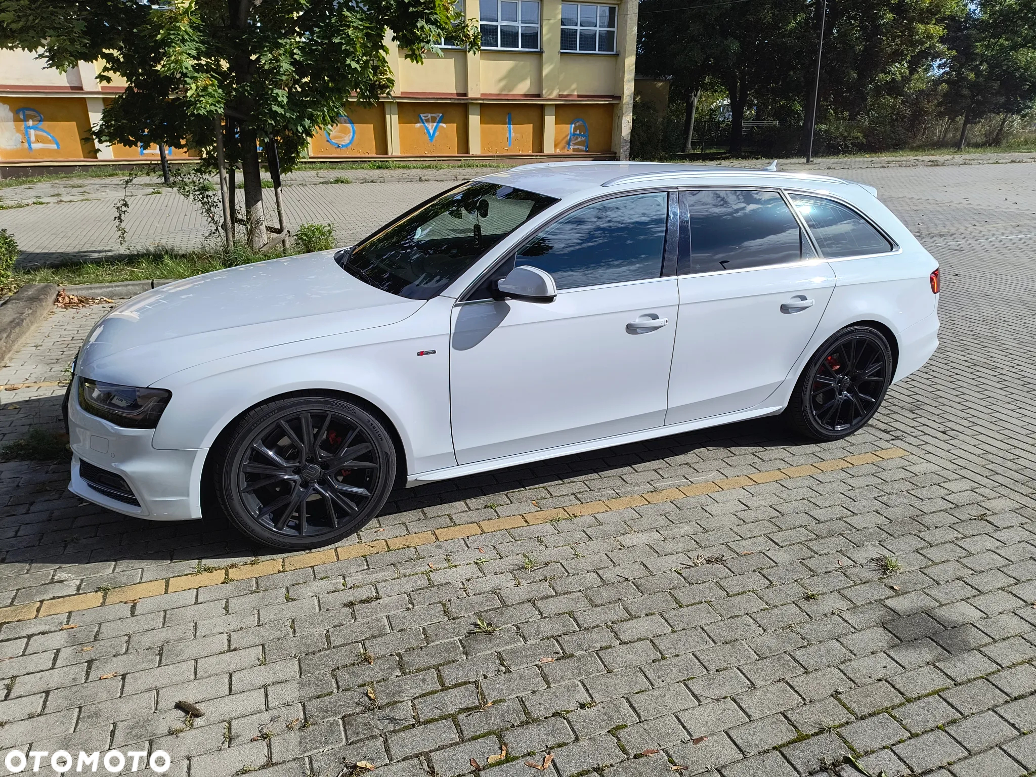 Audi A4 Avant 2.0 TDI DPF S line Sportpaket - 14