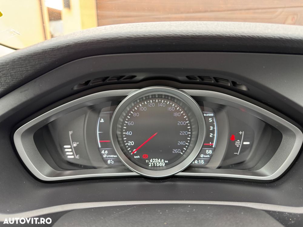 Volvo V40 D2 Ocean Race - 18