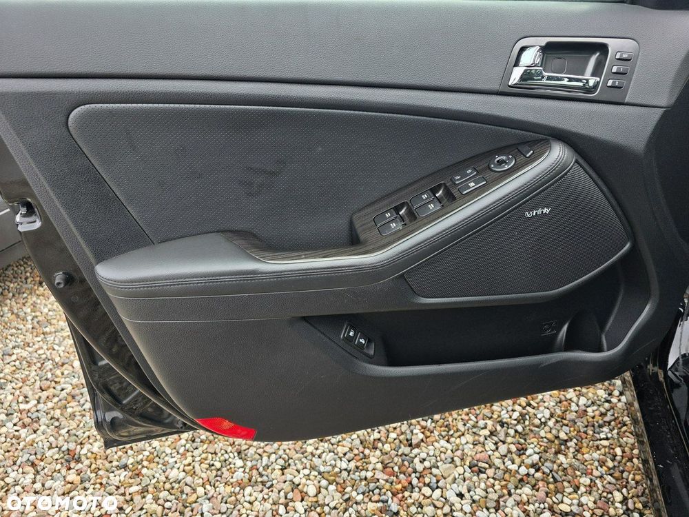 Kia Optima - 33