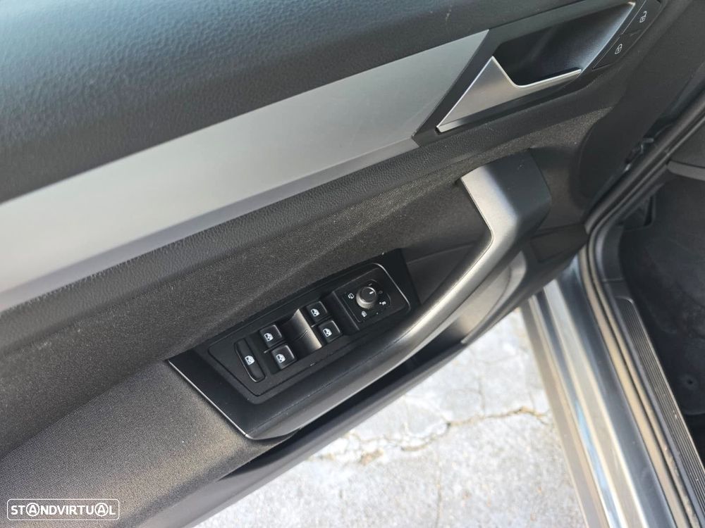 VW T-Roc 1.0 TSI Style - 8