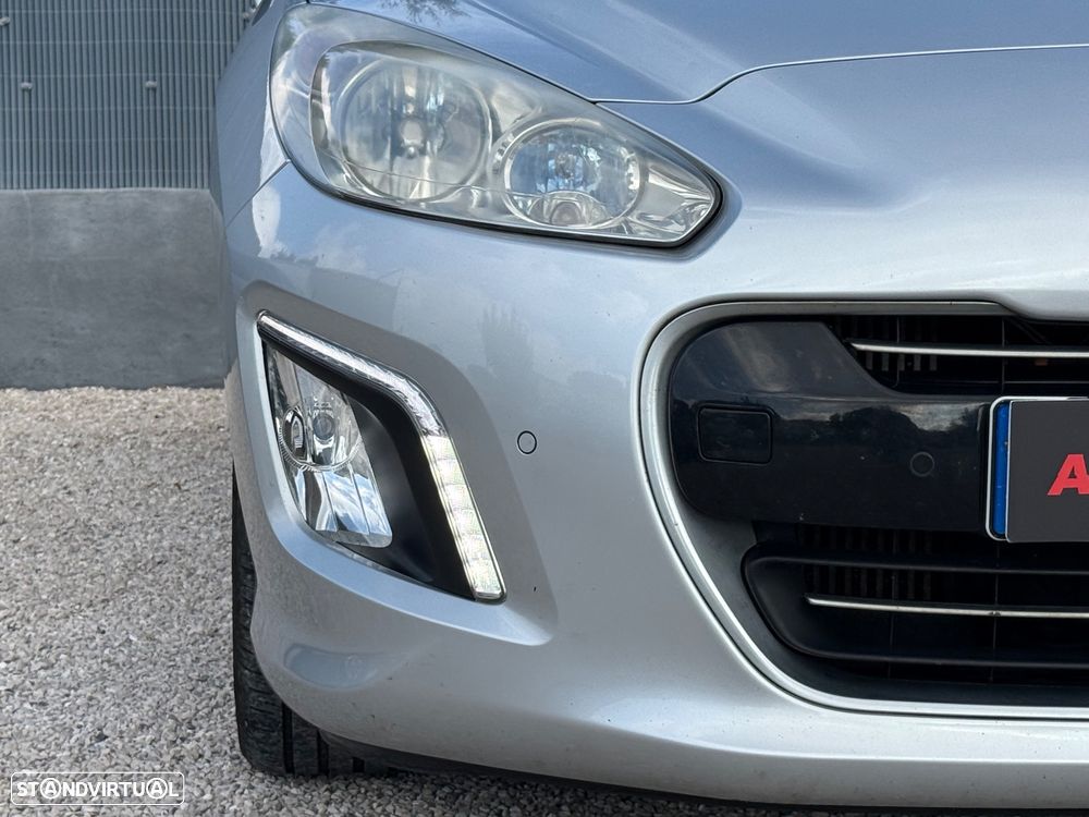 Peugeot 308 SW 1.6 e-HDi Sportium CVM6 - 27