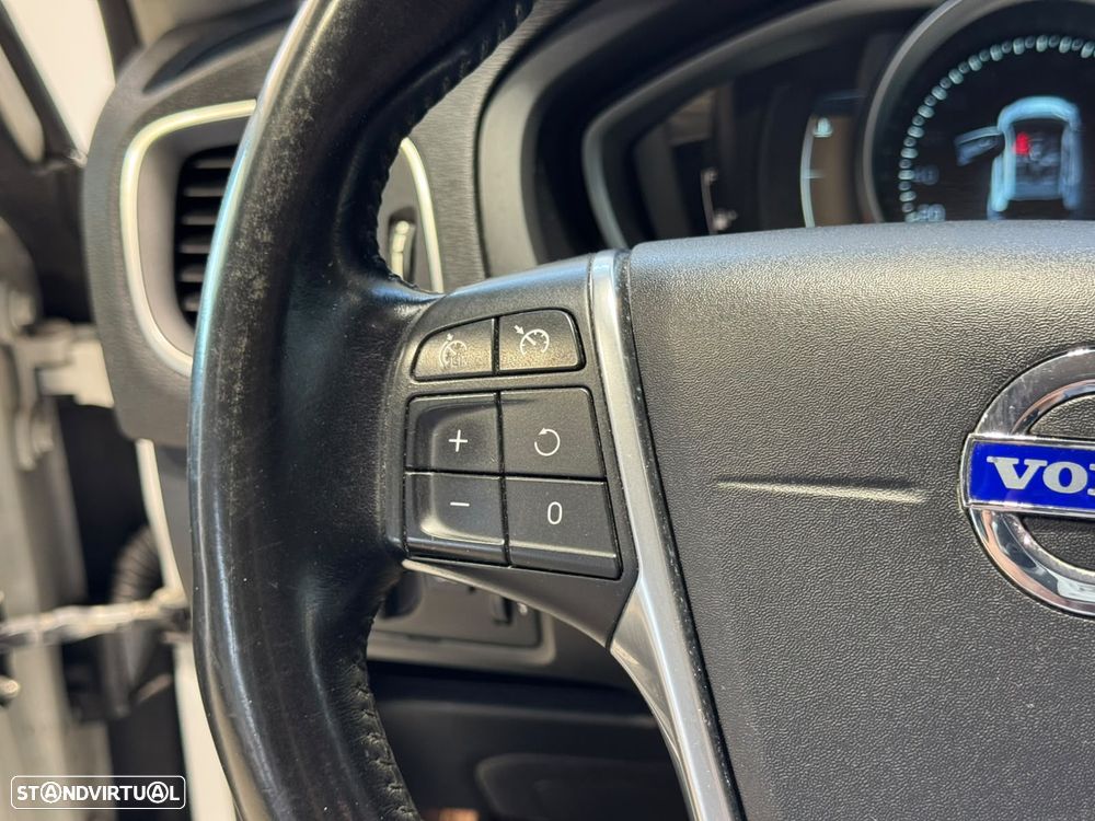 Volvo V40 1.6 D2 Eco Momentum - 21