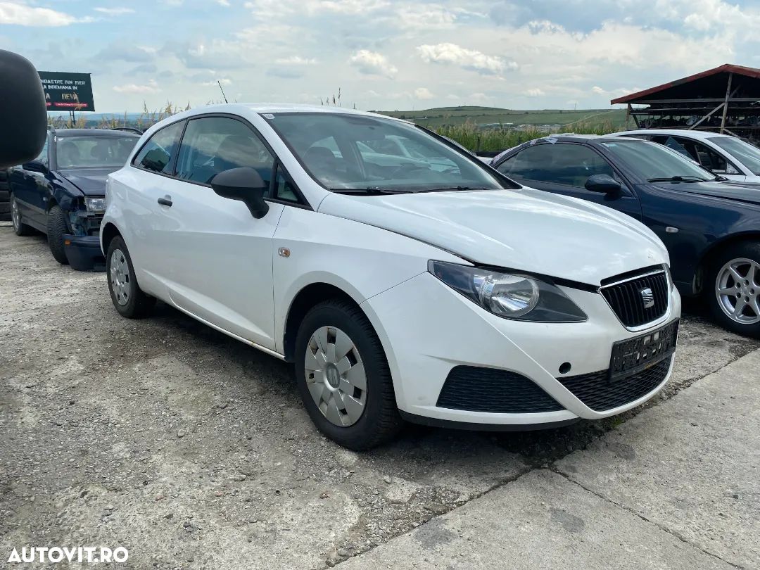 Dezmembrez piese Seat Ibiza - 1