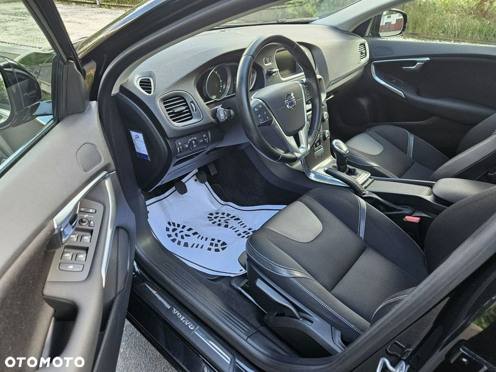 Volvo V40 D2 Momentum - 9