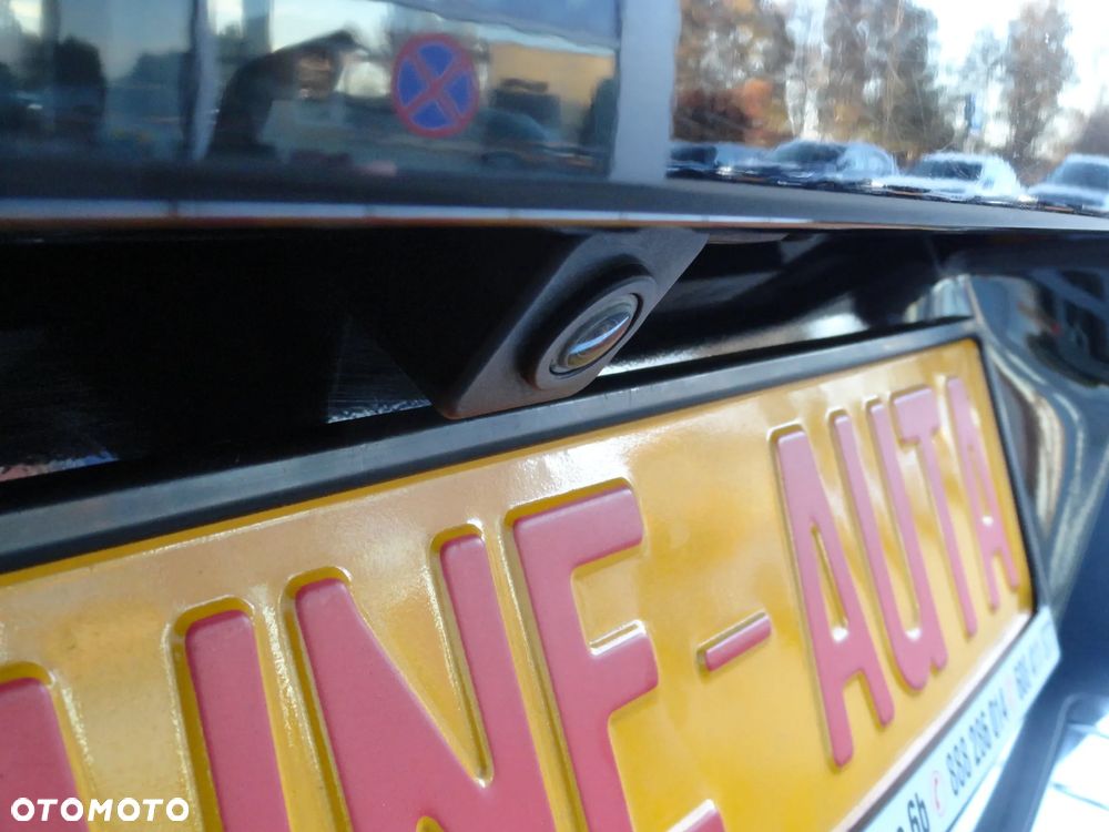 Peugeot 5008 1.5 BlueHDI Allure S&S EAT8 - 26