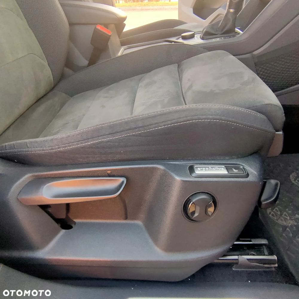 Volkswagen Tiguan 2.0 TDI SCR 4MOTION DSG Highline - 15