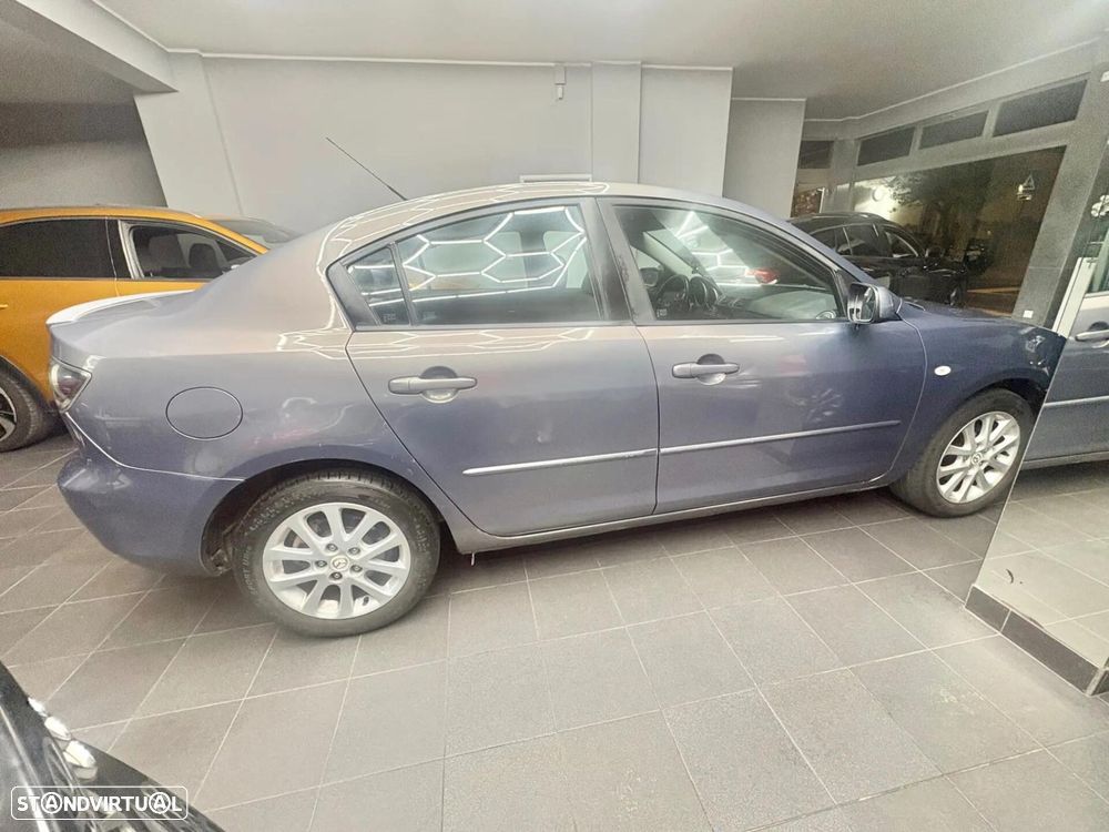 Mazda 3 Sedan MZ-CD 1.6 Exclusive Plus - 20