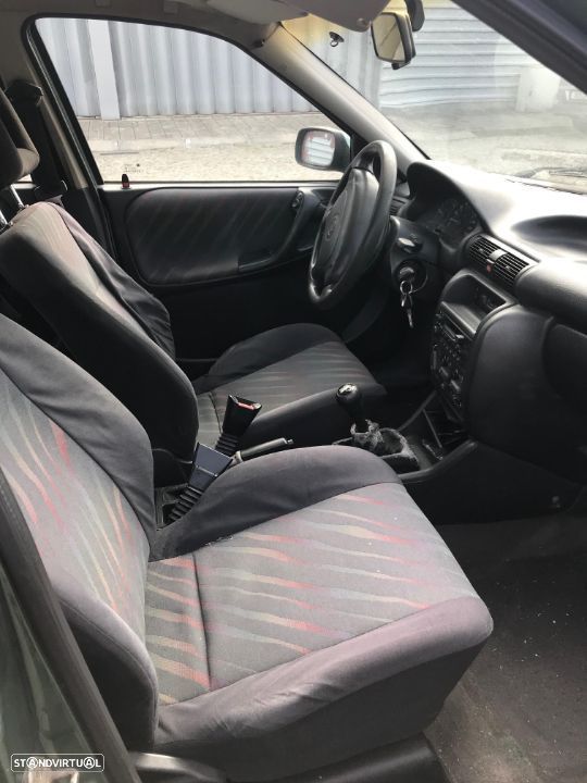 Opel Astra F 1.4 5P 1997 - Para Peças - 9