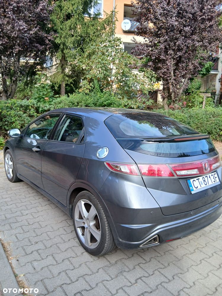 Honda Civic 1.8 Executive - 4
