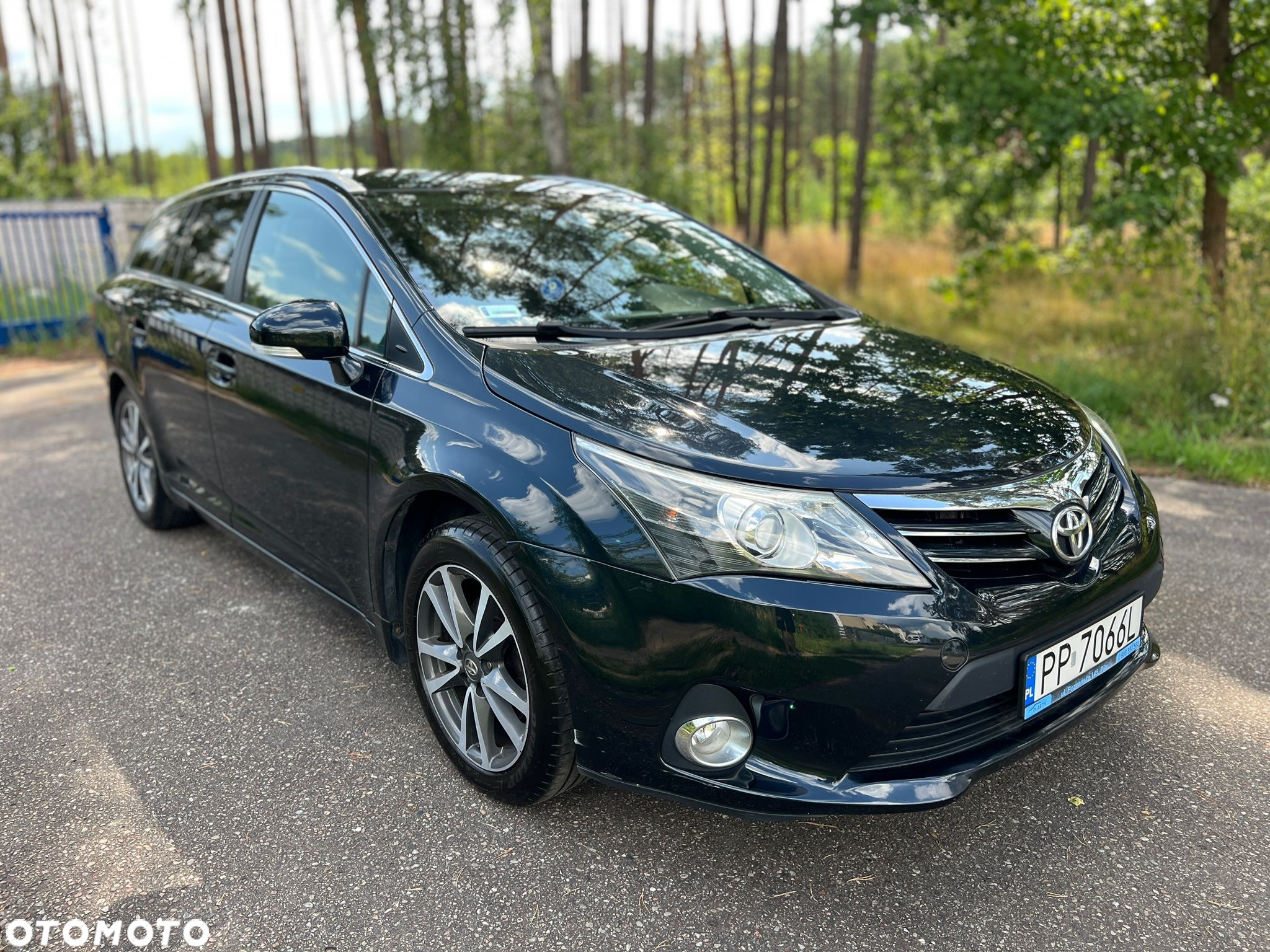 Toyota Avensis - 4
