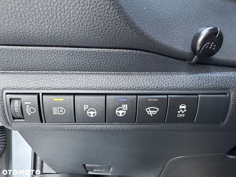 Toyota Corolla - 25