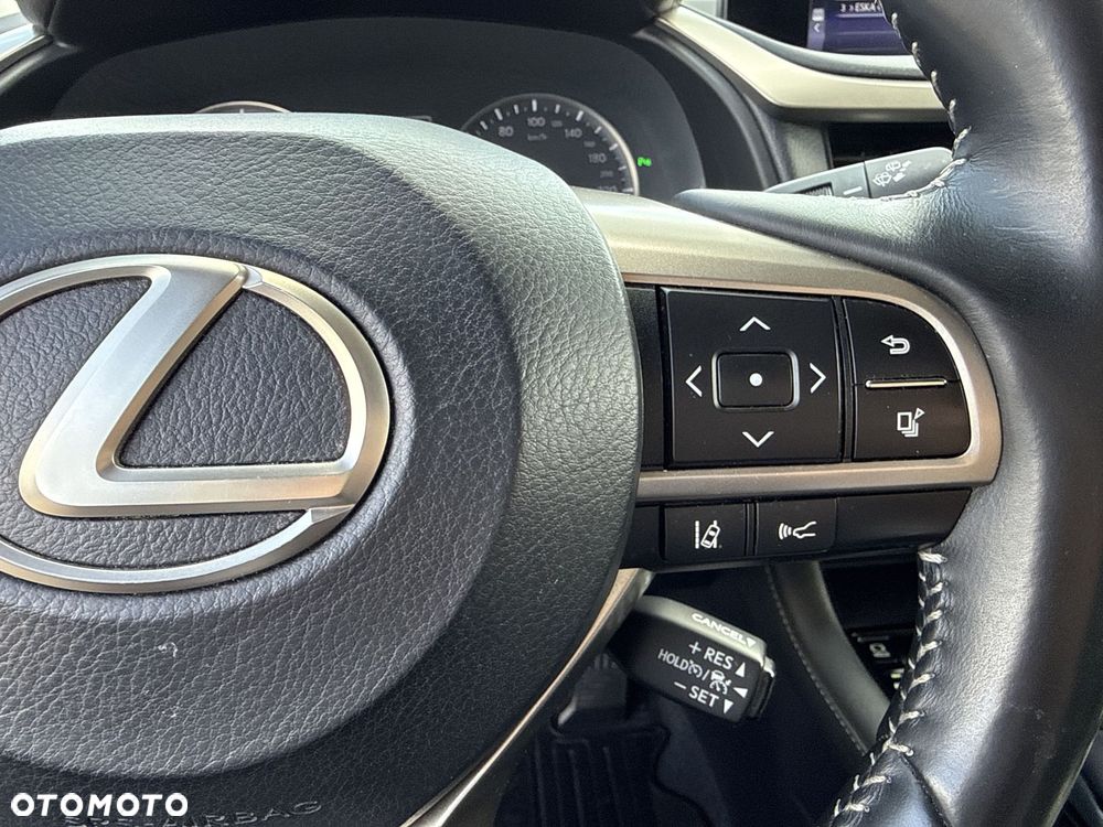 Lexus RX - 23