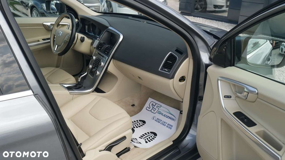 Volvo XC 60 - 11
