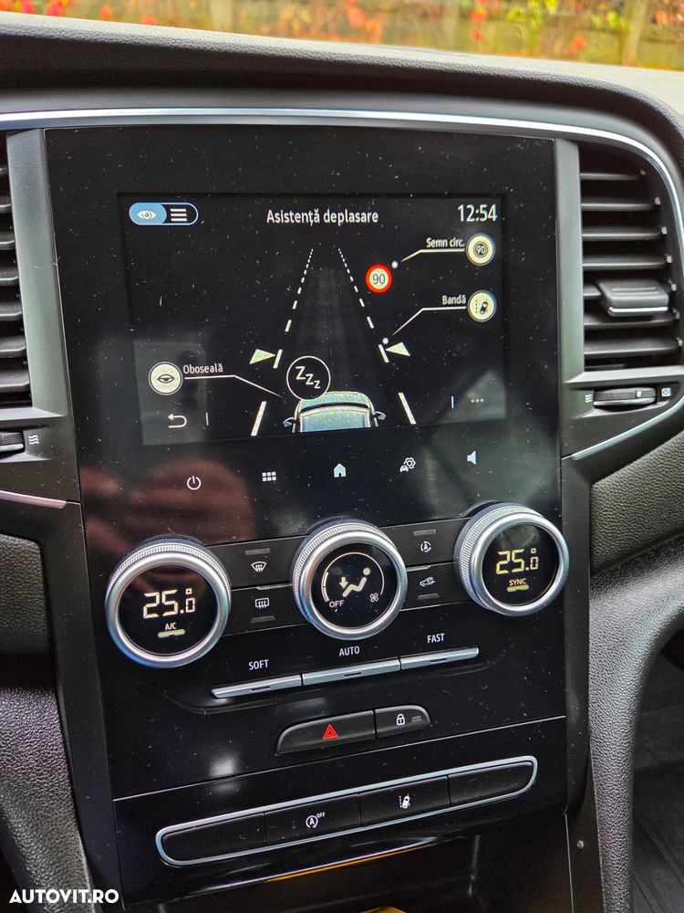 Renault Megane Grandtour BLUE dCi 115 BUSINESS EDITION - 24