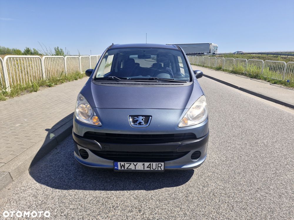 Peugeot 1007 - 8