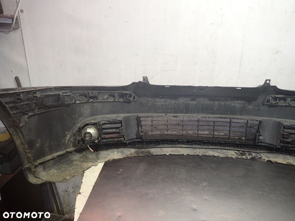 ZDERZAK PRZÓD VOLKSWAGEN GOLF V - 7