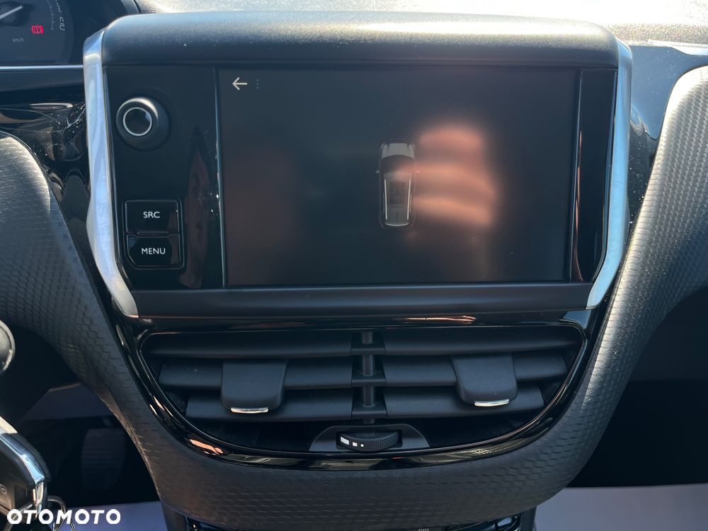 Peugeot 2008 PureTech 130 Allure - 17