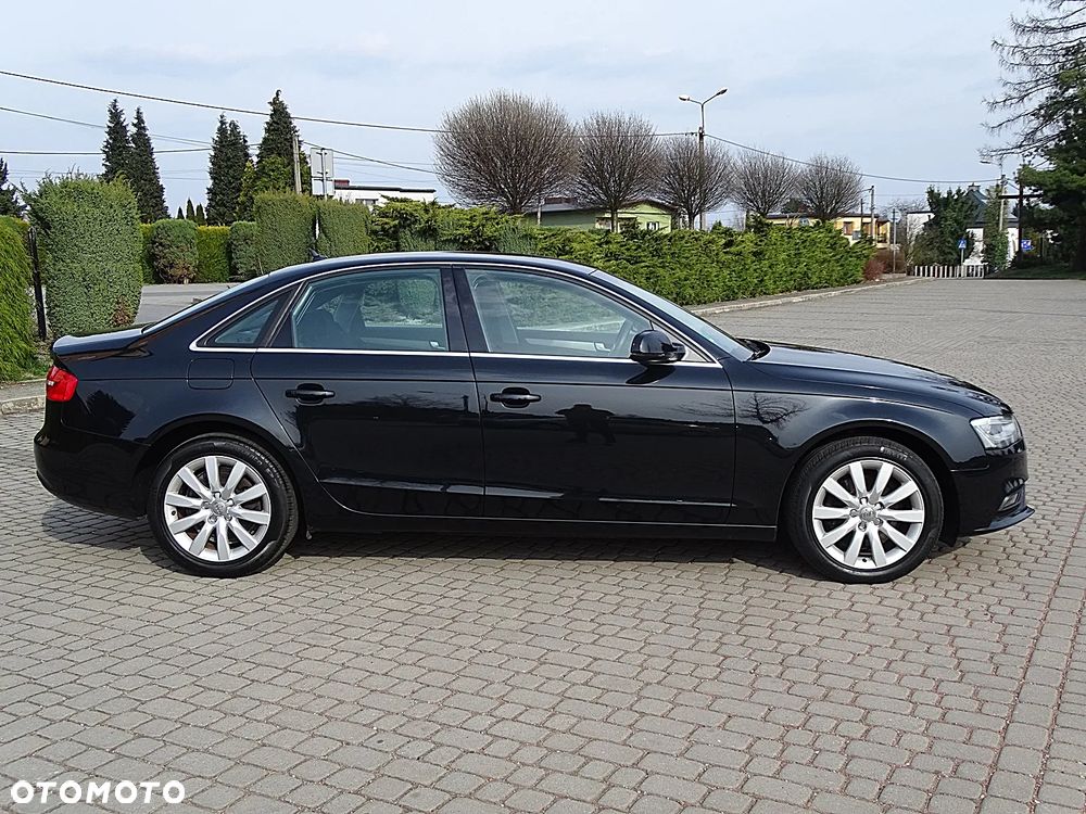 Audi A4 Limousine - 9