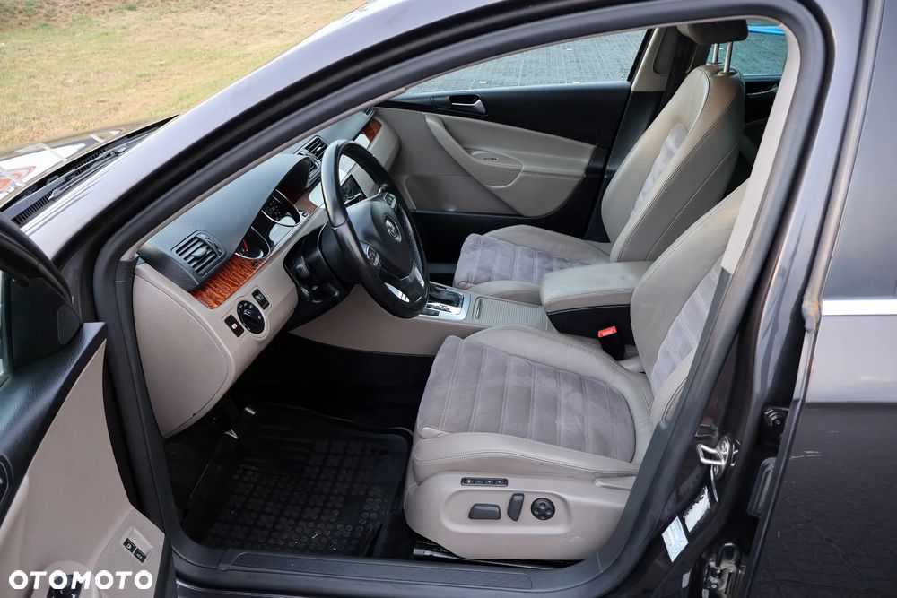 Volkswagen Passat 2.0 TDI DPF Highline DSG - 9