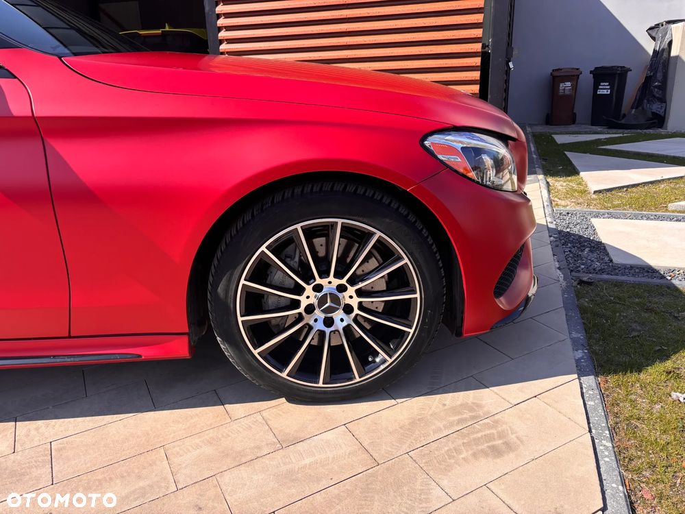 Mercedes-Benz Klasa C 300 9G-TRONIC - 15