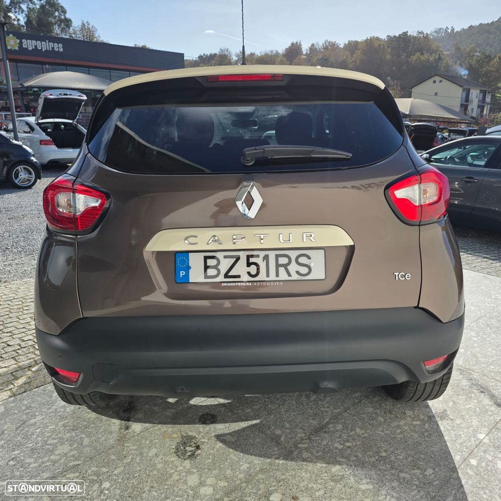 Renault Captur 1.2 TCe Exclusive EDC - 10