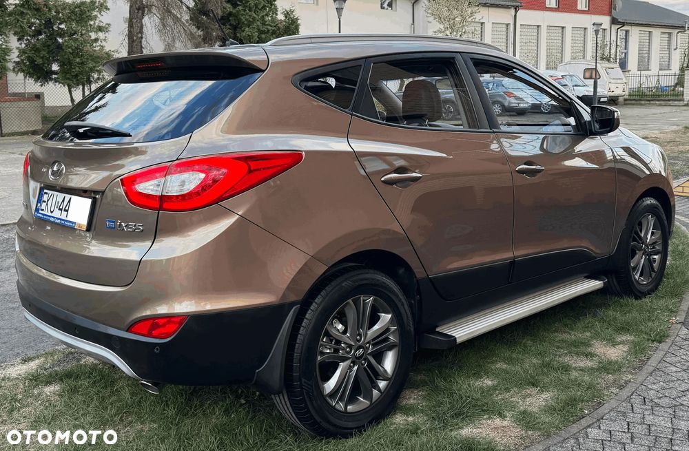 Hyundai ix35 1.6 2WD Fifa World Cup Edition - 8