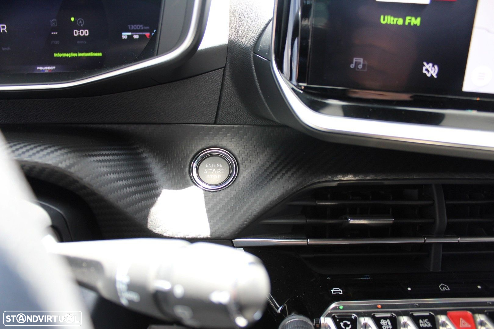 Peugeot 2008 1.2 PureTech GT EAT8 - 15