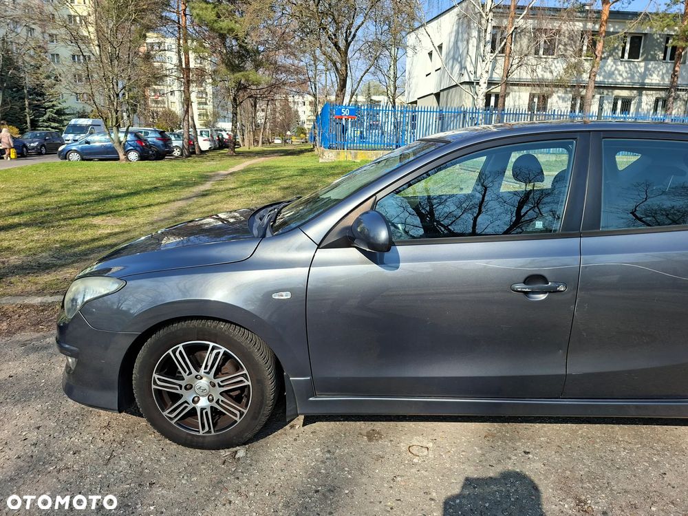 Hyundai i30 1.4 Comfort EU5 - 7