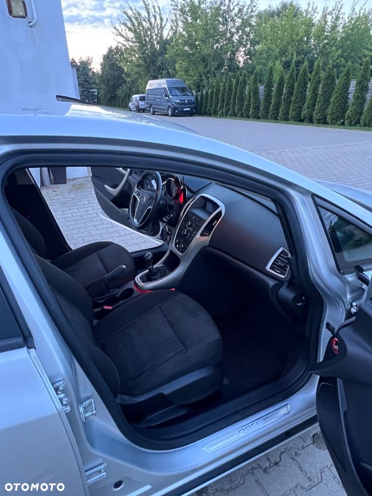 Opel Astra 1.6 Enjoy - 13