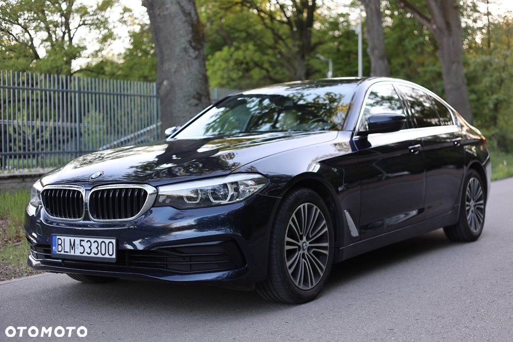 BMW Seria 5 530i xDrive Luxury Line sport - 18
