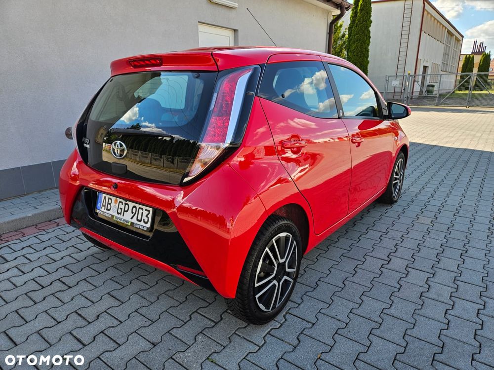 Toyota Aygo x-play Edition S+ - 8