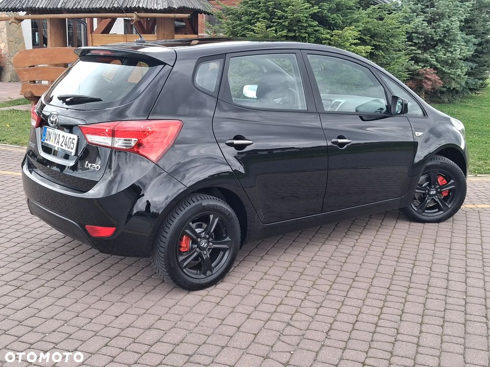 Hyundai ix20 1.4 UEFA EURO 2012 Edition - 11