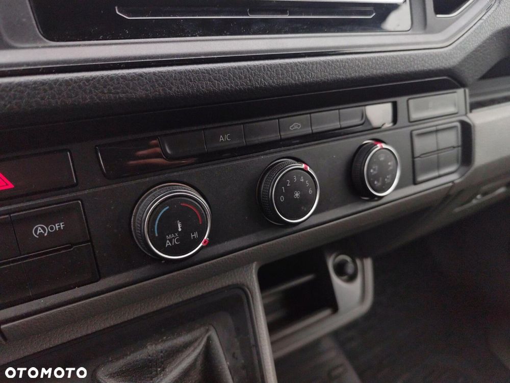 Volkswagen Crafter 35 Podwójna kabina - 19