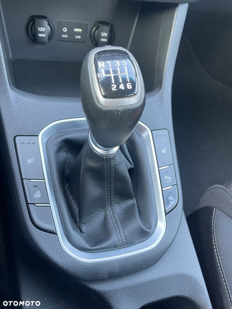 Hyundai i30 blue 1.6 CRDi Passion - 23