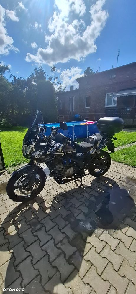 Suzuki V-STROM - 13