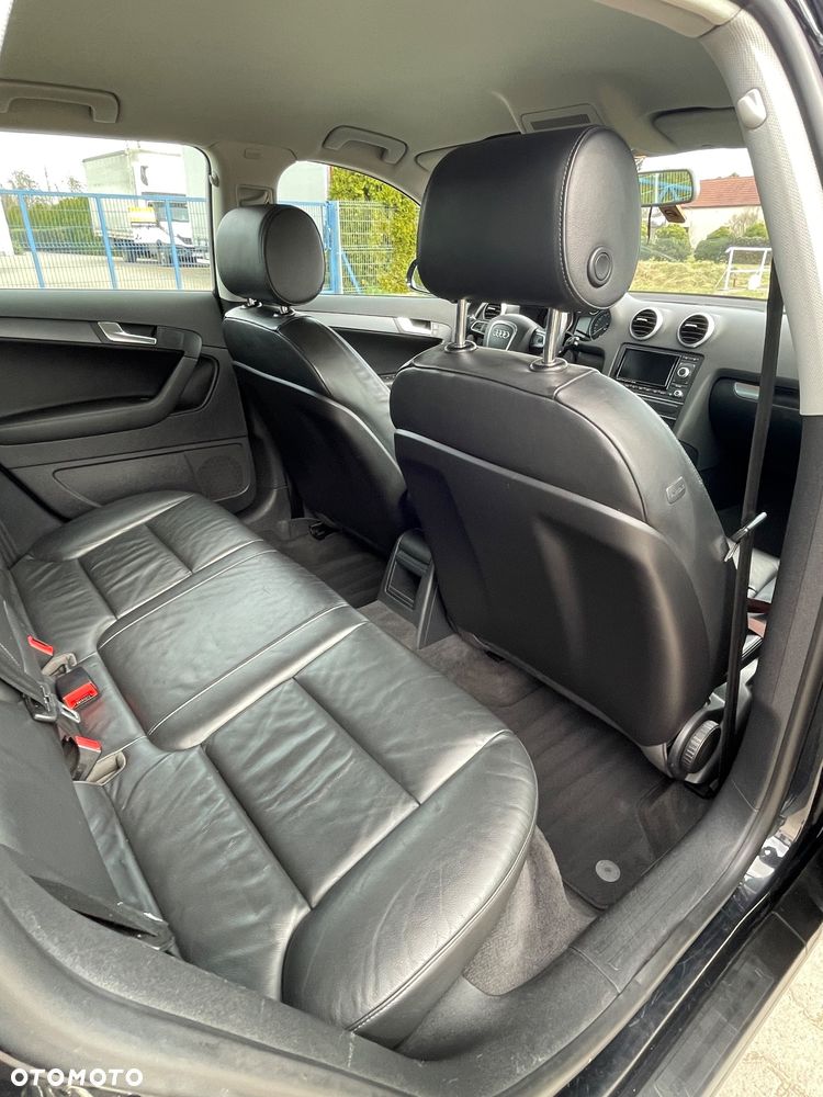 Audi A3 Sportback 1.6 TDI DPF Ambition - 14