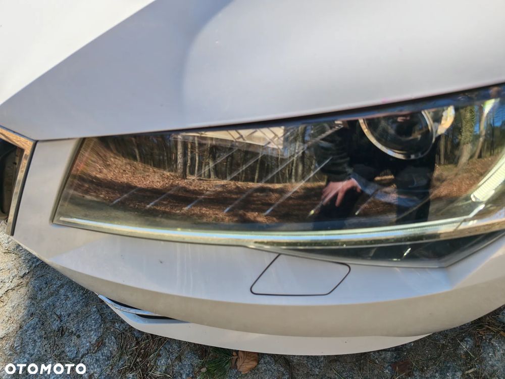 Skoda Superb 2.0 TDI Ambition DSG - 4