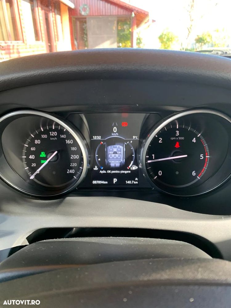 Land Rover Discovery Sport 2.0 l TD4 HSE Aut. - 12