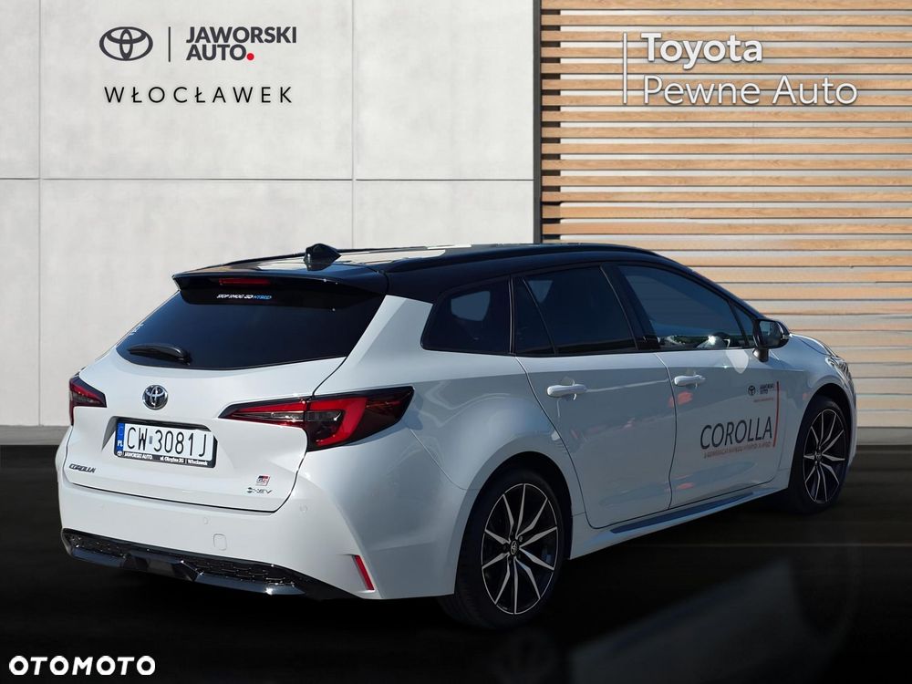 Toyota Corolla - 5